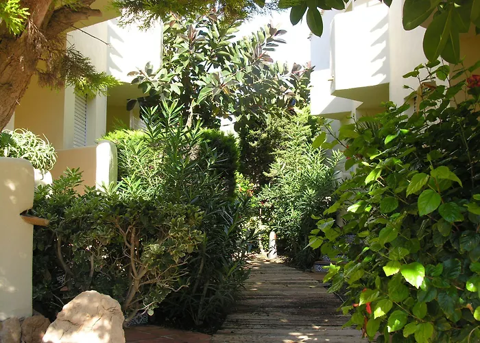 מלון דירות Aparthotel Villas La Manga 3*