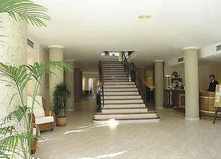 Ξενοδοχείο με διαμερίσματα Aparthotel Villas La Manga 3*